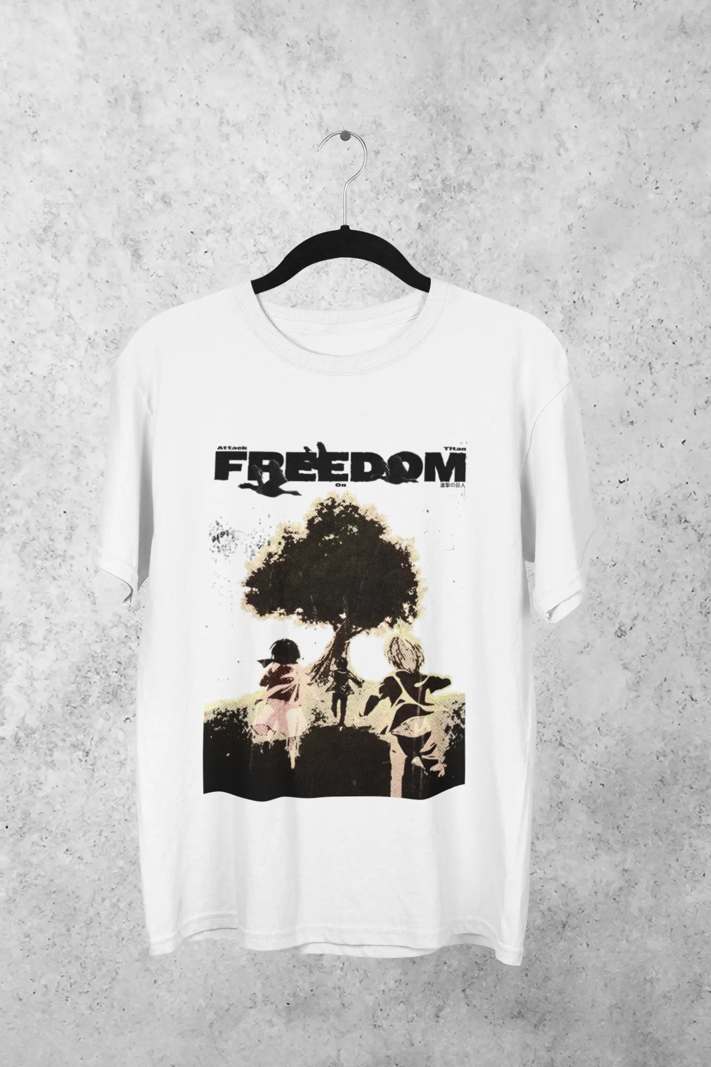 Camiseta blanca con diseño artístico de Shingeki No Kyojin